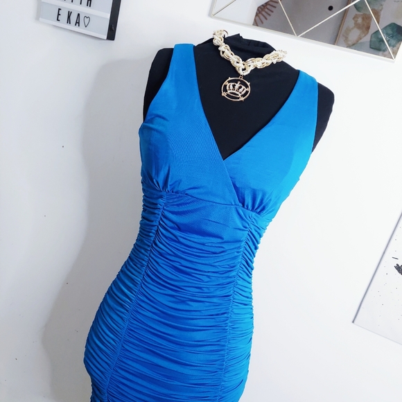 Ribbed cocktail dress - Picture 1 of 8